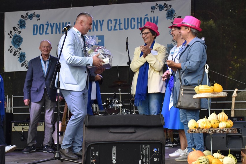 Dożynki gminy Człuchów. Impreza w Rychnowach - w tym roku najpiękniejszy wieniec przygotowało KGW z Mosin! ZDJĘCIA