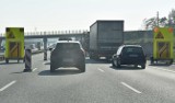Gigantyczny korek na autostradzie A1 od Gliwic do Ostrawy. Drogowcy zerwali asfalt i zajęli dwa pasy