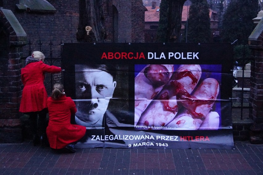 Wystawa antyaborcyjna w Kaliszu. Pokazują szokujące zdjęcia [FOTO]
