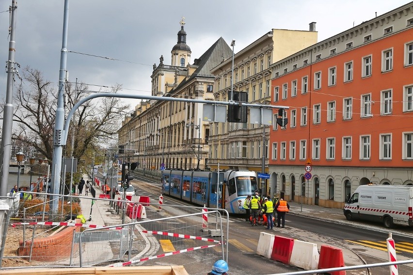 Szóstka i siódemka wracają na ul. Grodzką i Nowy Świat. Nowe rozjazdy tramwajowe w centrum Wrocławia są gotowe