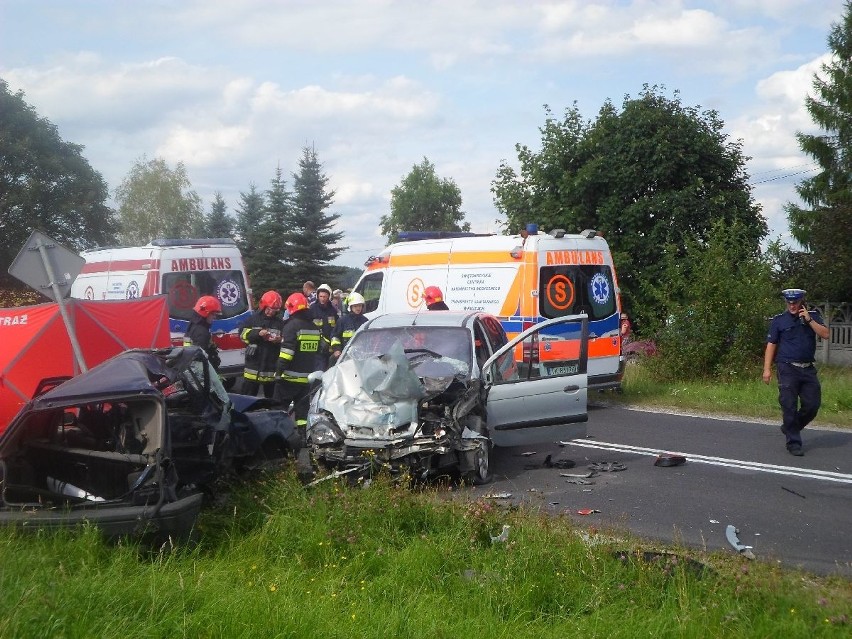 Wypadek w Międzylesiu. Zginął młody mężczyzna