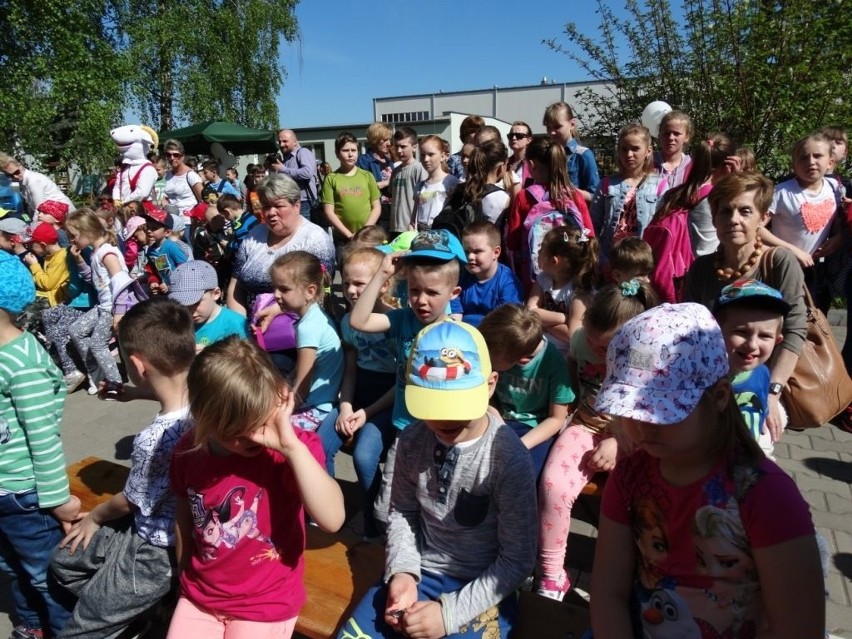 W pikniku ekologicznym w Rzędowie udział wzięło około 450 przedszkolaków