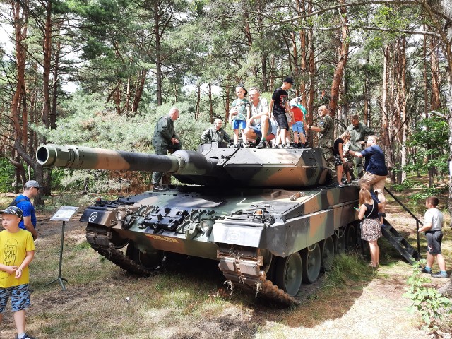 Największą atrakcją dla młodych i starych był czołg Leopard II.