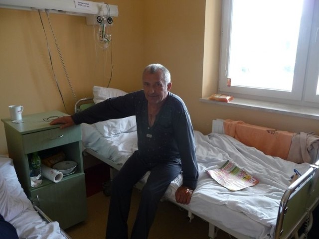 Mieczysław Janikowski z Kałkowa kilka dni temu przeszedł operację by-pasów, która uratowała mu życie.