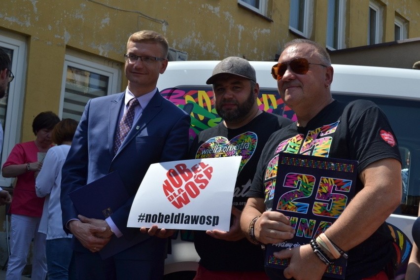 Jurek Owsiak w imieniu WOŚP-u przekazał zakładowi...