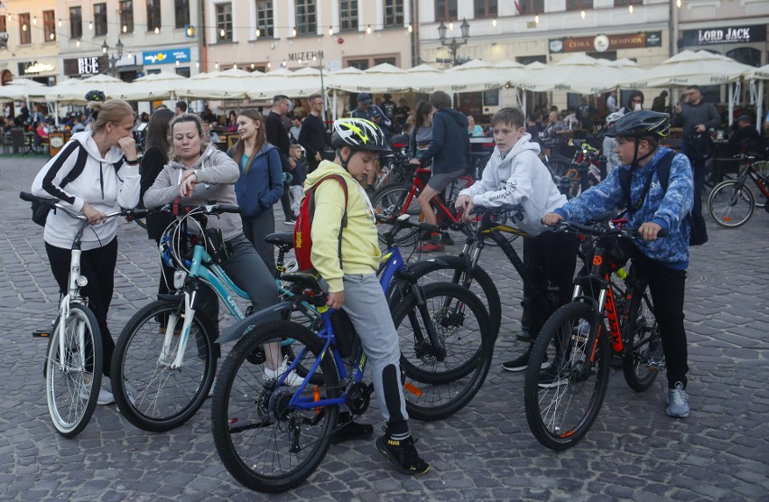 Festiwalowa Parada Rowerowa przejechała ulicami Rzeszowa. W lipcu Rzeszów Bike Festival 2022 [ZDJĘCIA]