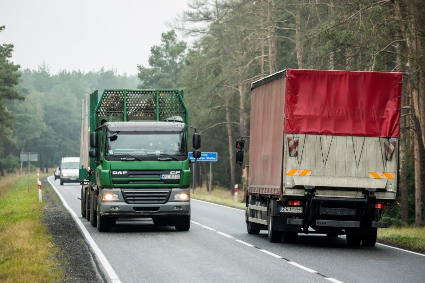 Ciężkie pojazdy  ciężarowej, najczęściej  TIR-y - to drugi...