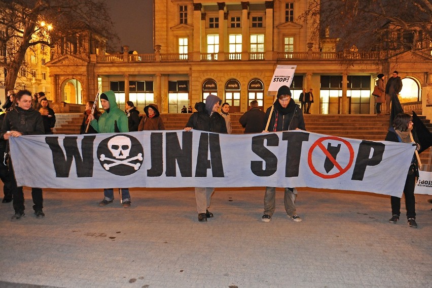 Demonstracja na Placu Wolności w Poznaniu