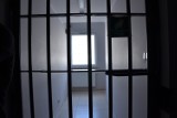 Areszt Śledczy w Hajnówce. To jedno z większych więzień w województwie podlaskim. Jest kapliczka, boisko i pokój intymnych widzeń [ZDJĘCIA]