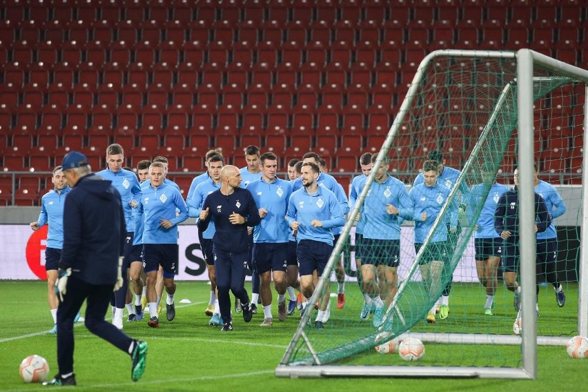 Piłkarze Dynama Kijów trenują na stadionie Cracovii przed...