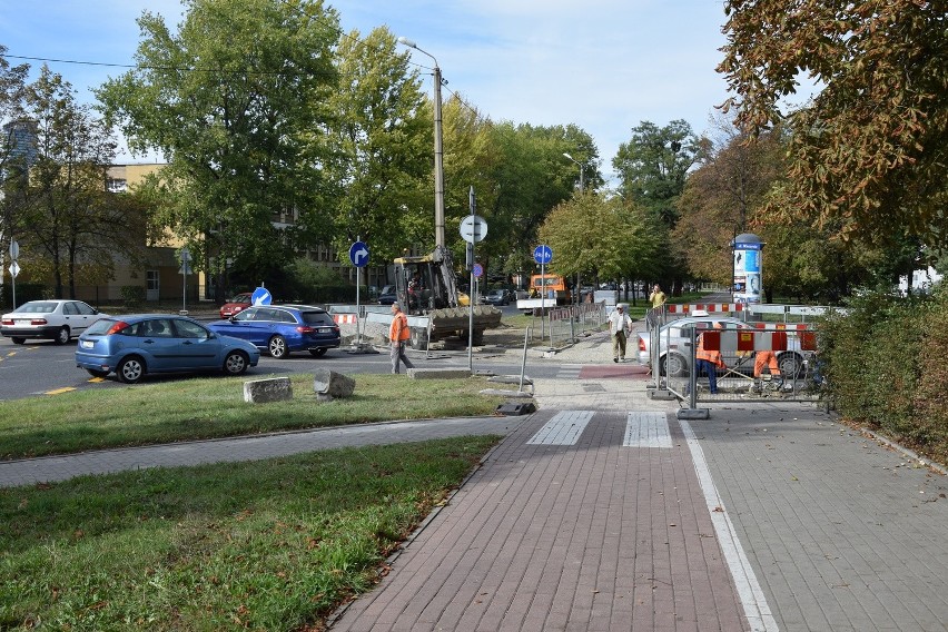 Utrudnienia i zmiany na Borowskiej. Wynoszą przejście dla pieszych