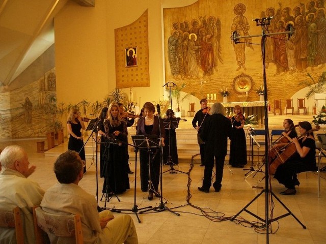 Magdalena Idzik i Anna Karasińska wzruszająco zaśpiewały Stabat Mater z towarzyszeniem orkiestry z Koszyc.