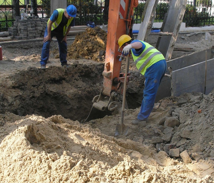 I etap budowy kanalizacji w Siedlcu potrwa  do wiosny 2025...