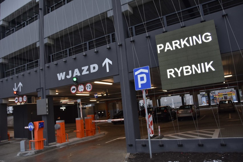 Parking wielopoziomowy w Rybniku przetestowany! Co widać z...