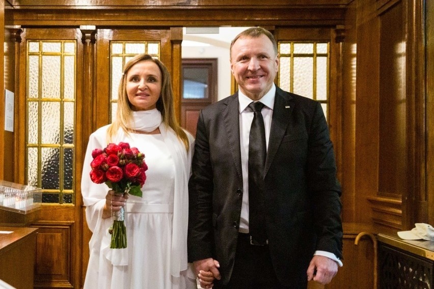 W 2020 roku były prezes TVP wziął ślub kościelny w...
