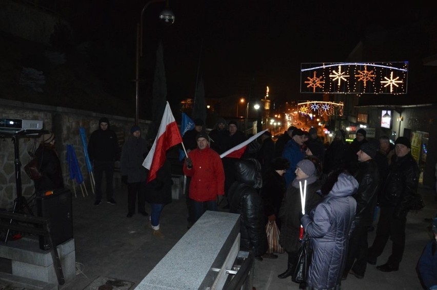Strajk Obywatelski w Ostrowcu. Przybyło kilkadziesiąt osób 
