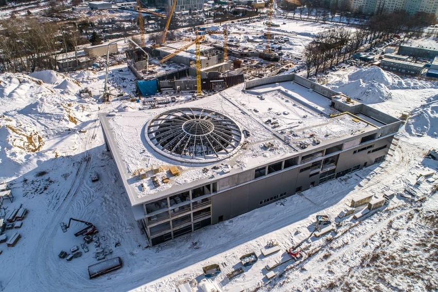 Budowa Fabryki Wody w Szczecinie, jeszcze w zimowej scenerii