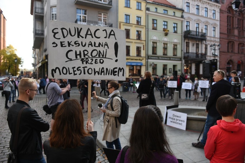 Dzisiaj, w niedzielę 20 października w godzinach 15.00-17.00...