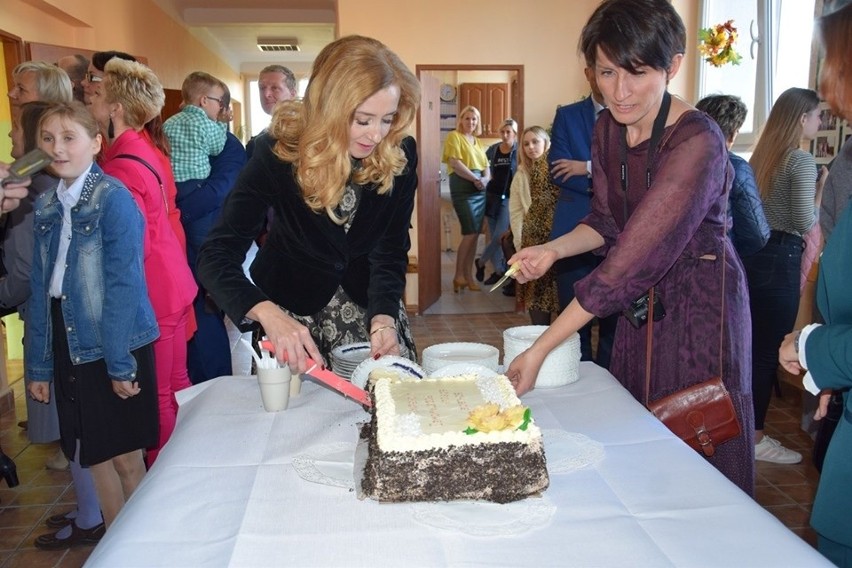 Jubileusz Szkoły Podstawowej w Chełmie koło Wolbromia. Ma już 50 lat