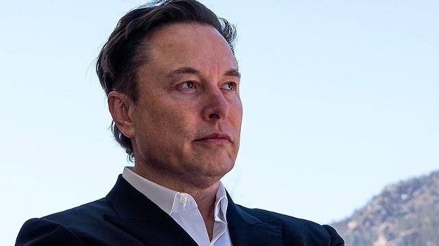 Elon Musk wezwał pracowników Tesli do powrotu do pracy stacjonarnej