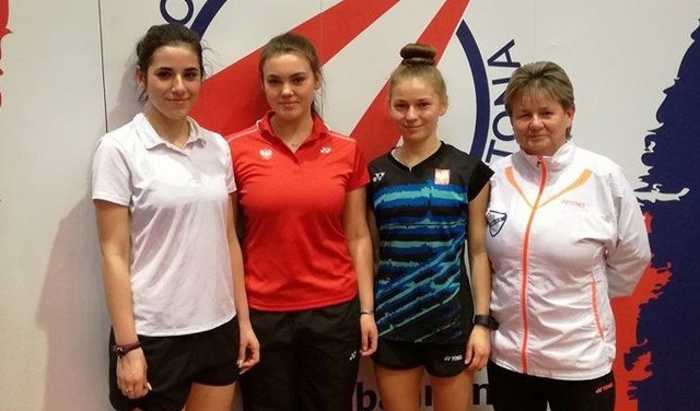 Reprezentacja Orlicza w Lubinie, od lewej: Izabela Pajek, Zuzanna Glijer, Wiktoria Dąbczyńska i trenerka Aleksandra Dąbczyńska.