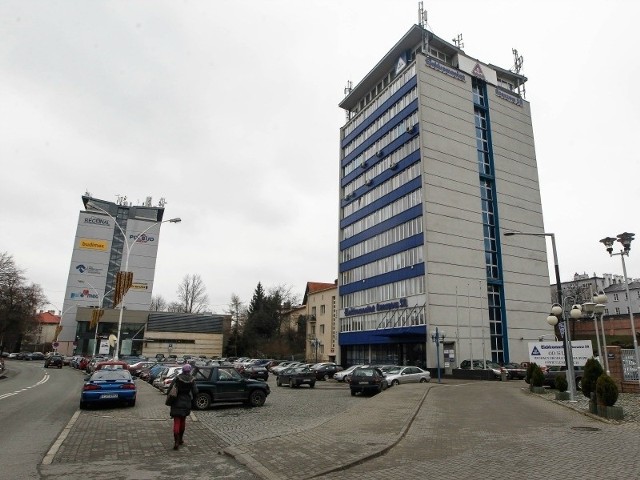 Według architekta Macieja Łobosa wieżowce przy ul. Słowackiego to wrzody architektoniczne i najlepiej byłoby je wyburzyć.