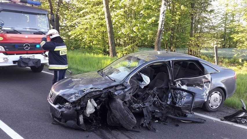 Wypadek na trasie Niedźwiedzkie - Prostki. 26-letni kierowca...