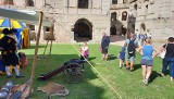 „Niedziela z Historią w Tle” na zamku Krzyżtopór w Ujeździe niezwykle udana. Było mnóstwo ludzi. Zobacz zdjęcia