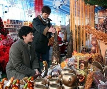 Mieszkańcy Opolszczyzny również rozpoczęli świąteczne zakupy. (fot. archiwum)