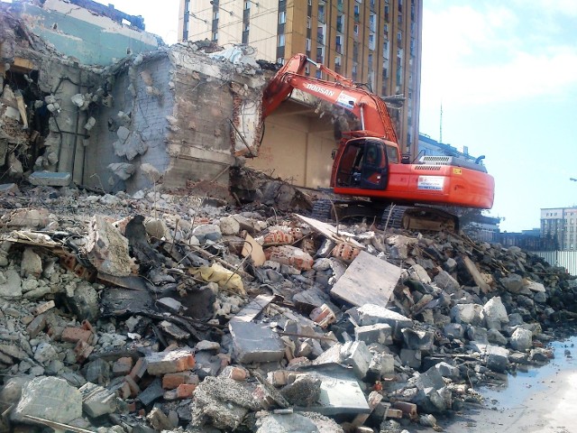 Centrum Michalika w Katowicach. Rozbiórka trwa