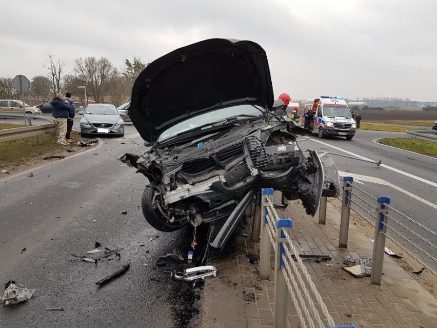 W sobotę po południu na obwodnicy Murowanej Gośliny zderzyły...