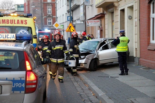 Skoda dachowała na Żeromskiego.