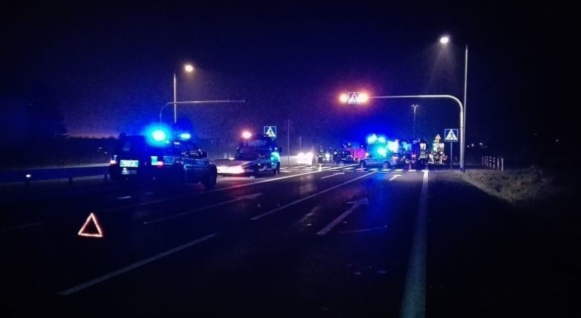 Wypadek w Sarnowie: samochód potrącił trzy kobiety. Dwie...