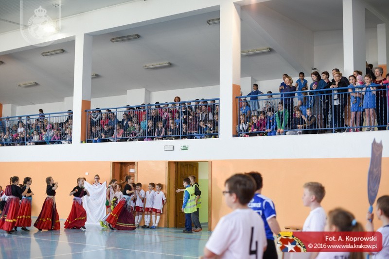Wiślacy otwarli sportową olimpiadę klas I-III