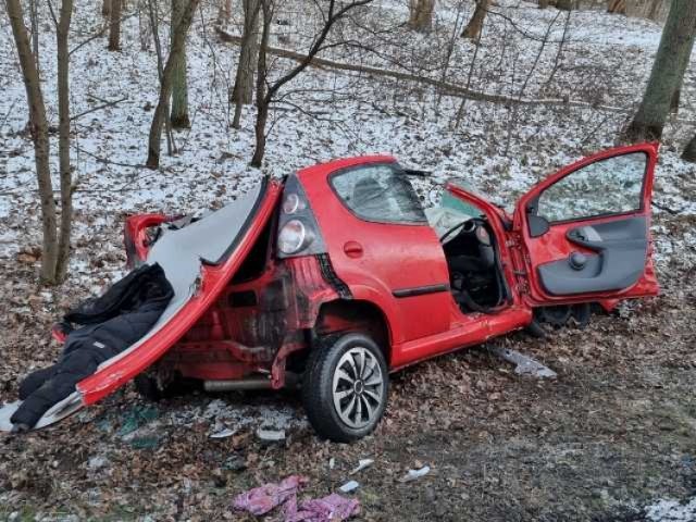 W piątkowy poranek 21 stycznia 2022 r. doszło do wypadku we wsi Parkowo w powiecie obornickim.Kolejne zdjęcie --->