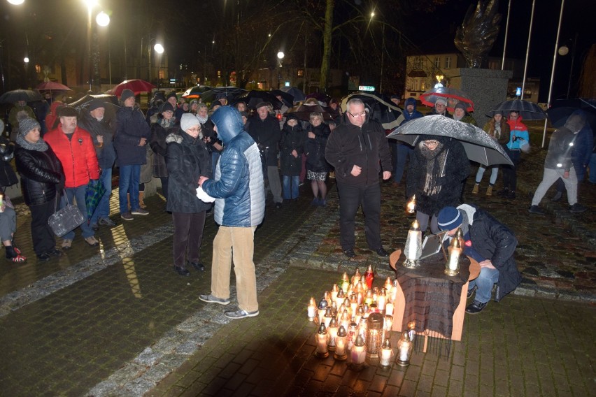 Dzisiaj (wtorek) o godz. 20 mieszkańcy Miastka spotkali się...