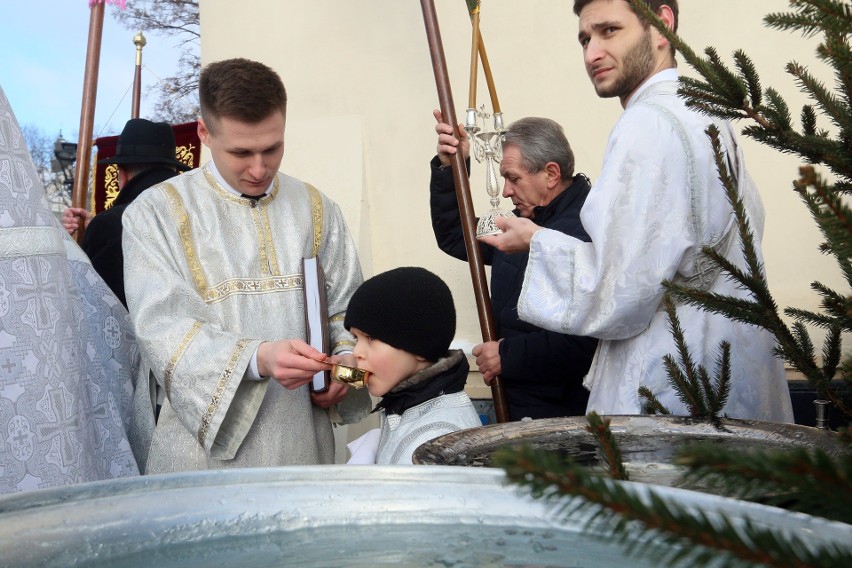Prawosławni świętowali Epifanię. Zobacz uroczystości w lubelskiej katedrze (ZDJĘCIA)