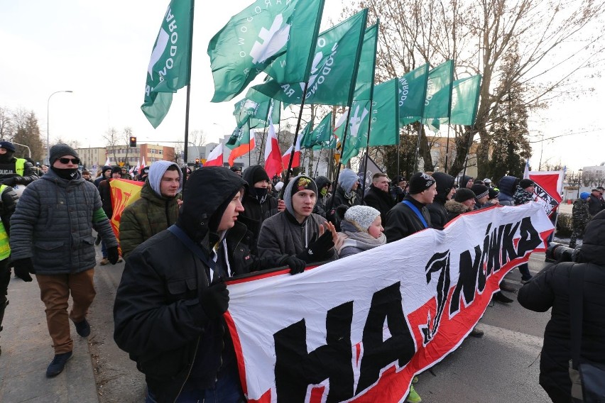 III Marsz Pamięci Żołnierzy Wyklętych w Hajnówce 2018. Policja użyła siły (zdjęcia, wideo)