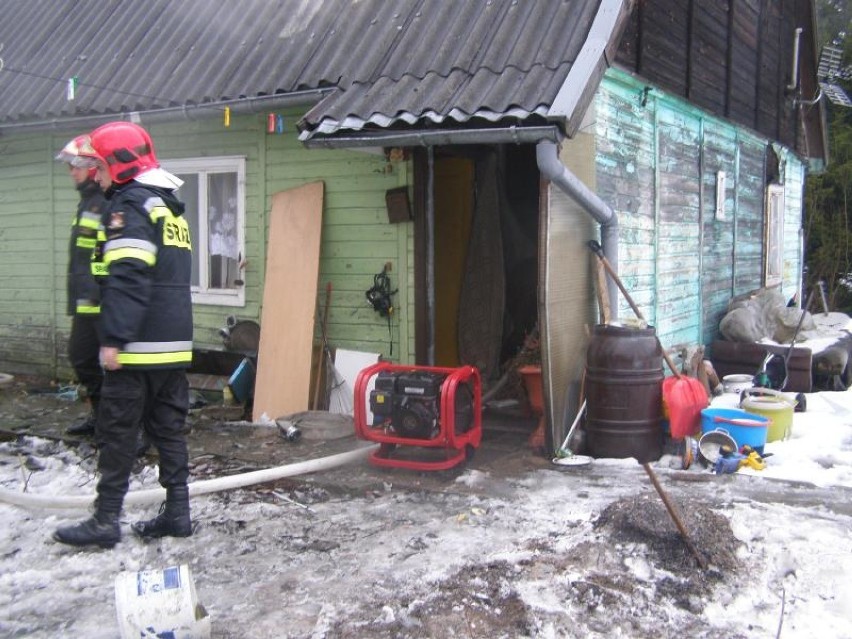 Pożar w Starym Polu. Jedna osoba w stanie ciężkim trafiła do szpitala