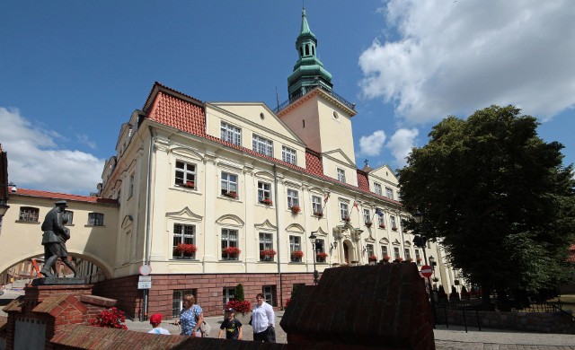 Dyrektor wydziału edukacji w Urzędzie Miejskim w Grudziądzu nie jest zakażona koronawirusem