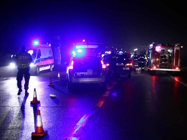 Wypadek na obwodnicy Zambrowa. Dwie osoby ranne. Utrudnienia w ruchu mogą trwać jeszcze kilka godzin. Zdjęcie ilustracyjne