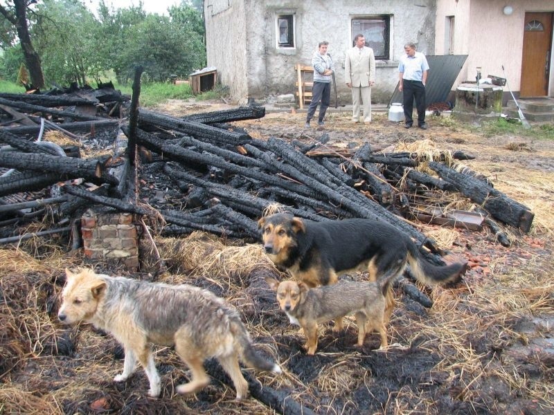 Pogorzelisko w Rostkach k. Elku