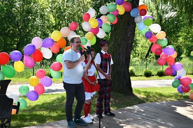 Dyrektor Wojciech Pengiel chce, by budowa boiska zaczęła się jak najszybciej