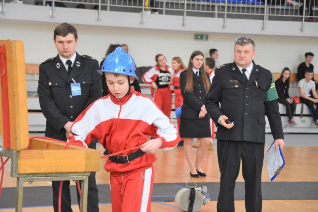 W tym roku zabrakło jednego z faworytów ubiegłych edycji - reprezentantów Woli Wapowskiej. Z 19 zgłoszonych drużyn nie dojechali także reprezentanci Paterka i Górek Zagajnych. W sumie na starcie stanęło 16 reprezentacji z powiatu nakielskiego, a także Bydgoszczy, Sitna (powiat sępoleński)  i Sędzina (powiat aleksandrowski). Świetnie wypadły drużyny z gminy Mrocza. W kategorii dziewcząt  pierwsze miejsce wywalczyła MDP z Samsieczynka, a w kategorii chłopców MDP z Drzewianowa.  Na podium stanęli także: MDP ze Ślesina i Dziewierzewa (dziewczęta) oraz   MDP z Sitna i Sędzina (chłopcy).  Indywidualnie najlepsze wyniki osiągnęły: Julia Kowalska (Samsieczynek) i Kinga Kierońska (Drzewianowo).