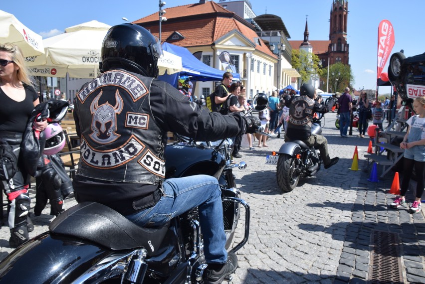 Motoserce 2018. Motocykliści opanowali Białystok. Zobacz wideo z imprezy [ZDJĘCIA, WIDEOX2]