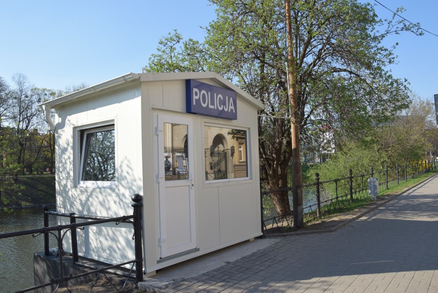 Tak wygląda nowy posterunek policji przy Podwalu,...