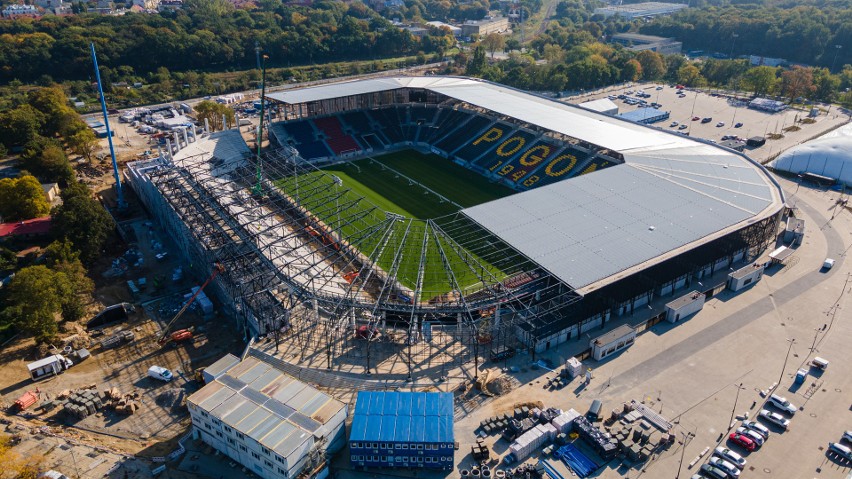 Stadion Pogoni - stan prac na 8 października 2021.