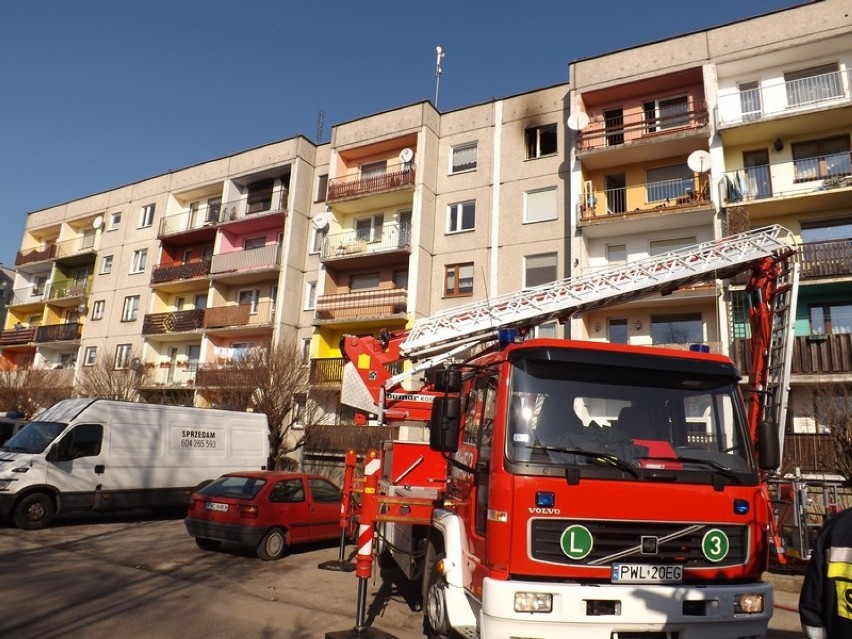 Pożar w Wolsztynie: Trzy osoby - w tym dziecko - trafiły do...