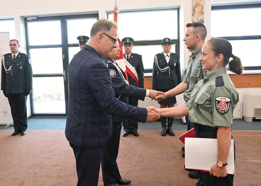 W Przemyślu ślubowanie złożyło siedmioro nowych...