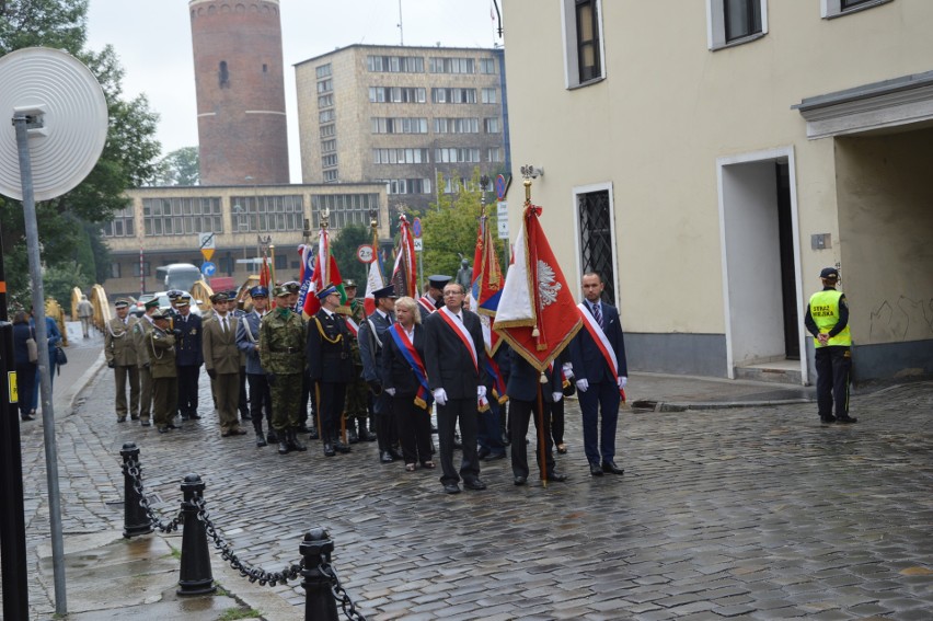 W 75. rocznicę tzw. krwawej niedzieli, opolanie oddali część...